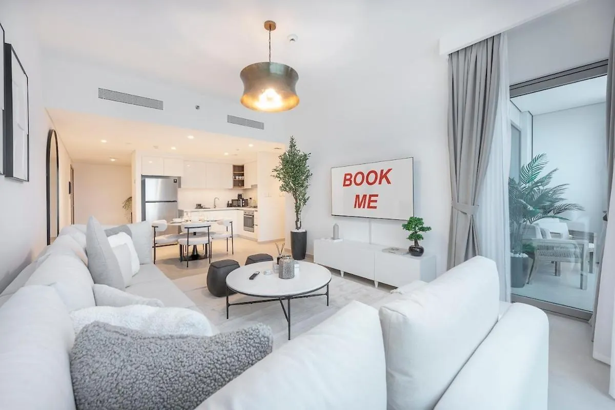 Stay Comfortably In Spacious 2Bedroom Apartment In Downtown Dubai