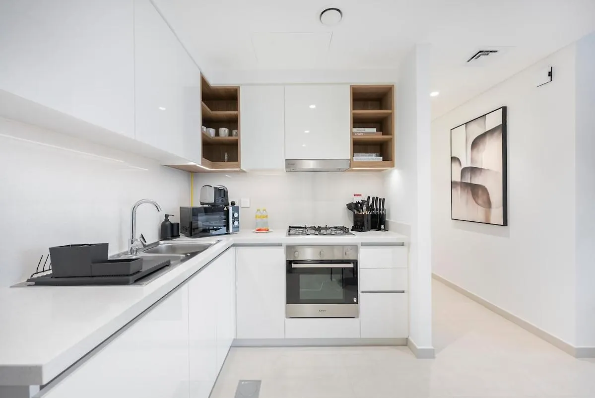 Stay Comfortably In Spacious 2Bedroom Apartment In Downtown Dubai United Arab Emirates