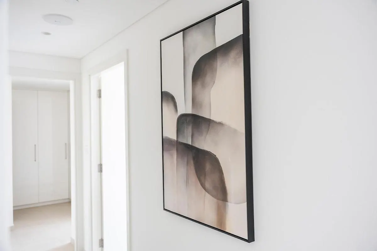 Stay Comfortably In Spacious 2Bedroom Apartment In Downtown Dubai